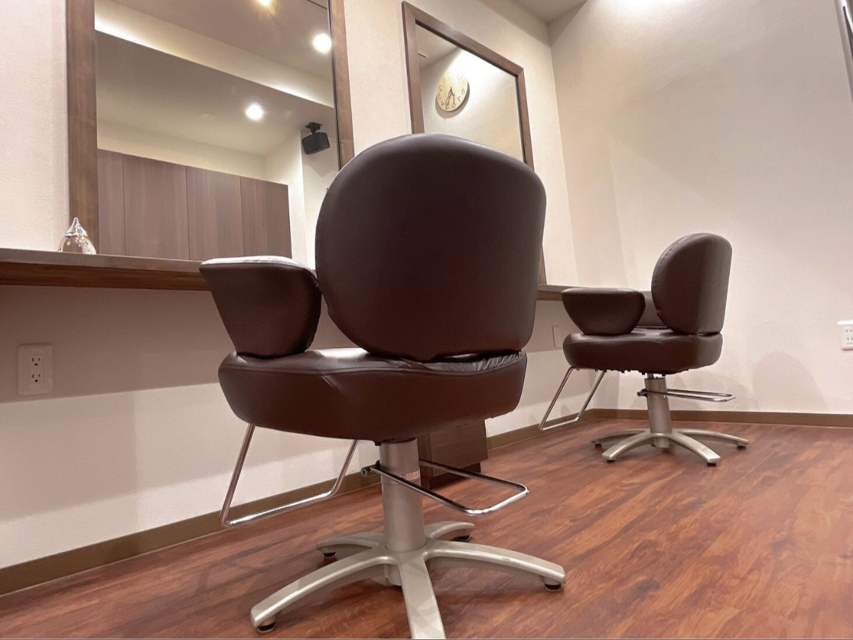 赤羽美容室Lien's(リアンズ)は赤羽LaLaガーデン(ララガーデン)最寄りの株式会社THfamigliaが経営する美容室website by code - 駒村英行